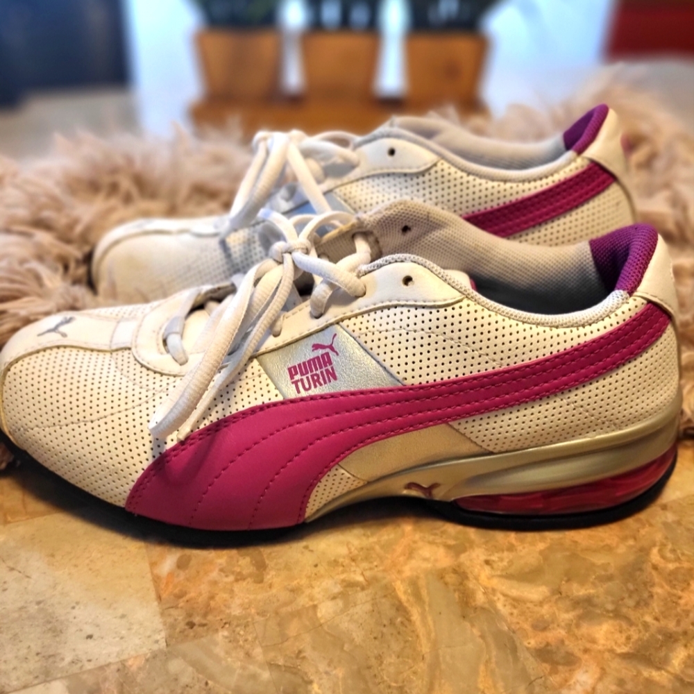 PUMA Turin running shoes